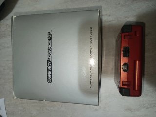 PACK de GBA SP Roja + 4 juegos con cajas.