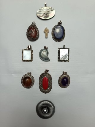 Lote Bisutería y Collares Perlas