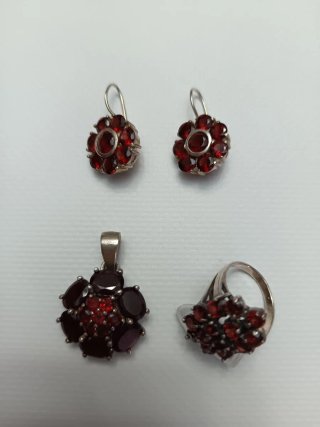 Lote Bisutería y Collares Perlas