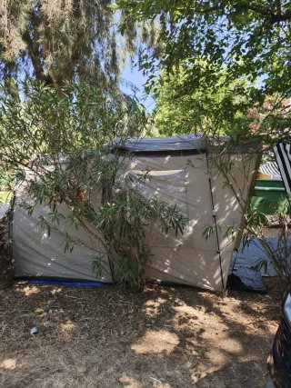 Caseta de camping beige y azul, regalo 2 colchones