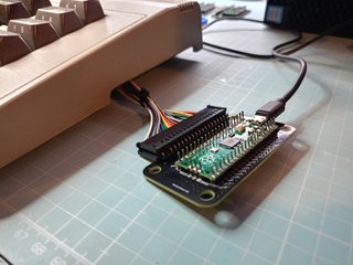 COMMODORE 64 VIC20 TASTIERA KEYBOARD USB ADAPTER