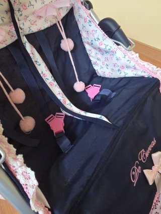 Carrito de muñecas