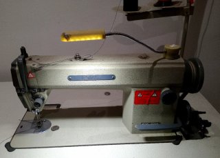 Máquina de Coser Industrial FOMAX