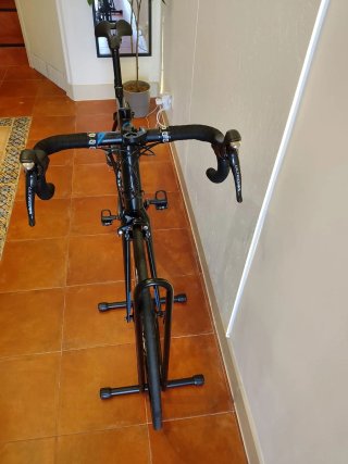 Bicicleta de carretera CUBE Negra/Azul