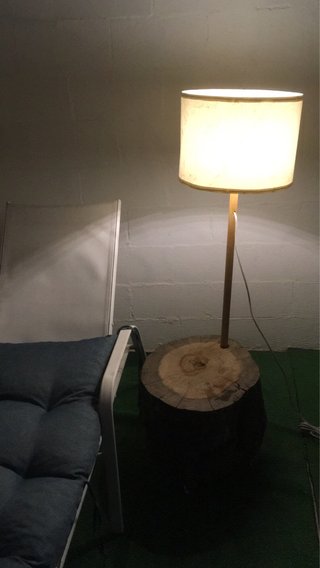 LAMPARA TRONCO MADERA PARA PATIO O TERRAZA