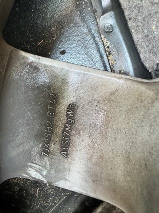 Llantas Audi 5uds en muy buen estado