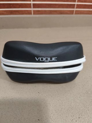 Gafas Vogue Negras con Estuche