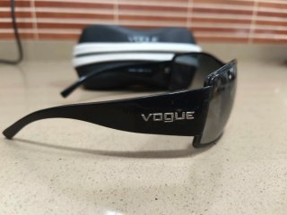 Gafas Vogue Negras con Estuche