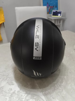 Casco jet MT Helmets Viale SV Negro Mate