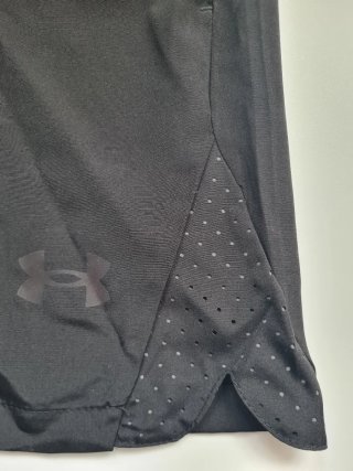 Pantalón corto Under Armour hombre negro