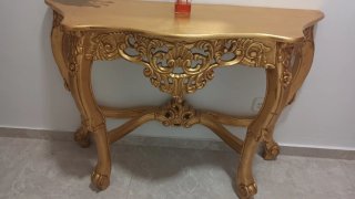 Mesa consola dorada estilo barroco