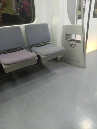Motosierra eléctrica 1600W (Modelo YT4334-01)