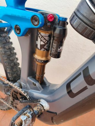 Bicicleta Eléctrica MTB Cube Action Team