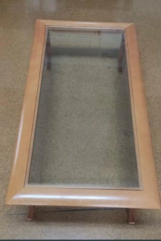 Mesa de salón de madera