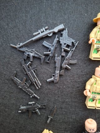 Lotto 16 Minifigure Militari compatibili LEGO