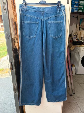 Jeans Adidas a righe