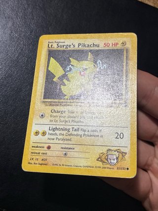 Carte Pokémon Lt. Surge's Pikachu