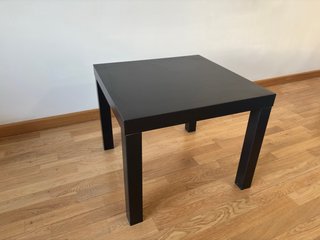 Mesa auxiliar negra Ikea Lack