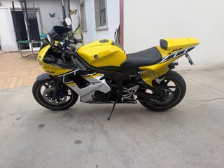 Yamaha R6 2003 Moto Deportiva