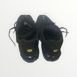 Zapatillas Nike Utility Negras y Plateadas