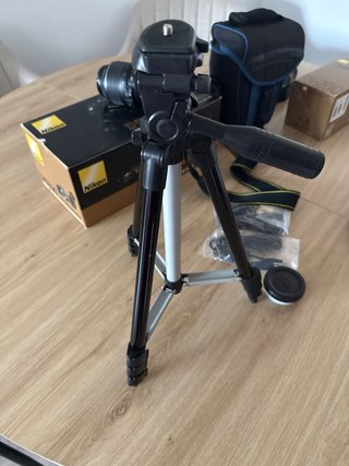 Nikon D5100 + Lente 55-200mm VR + Extras