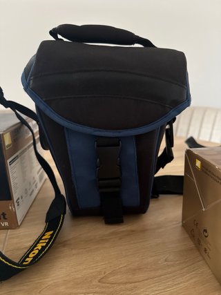 Nikon D5100 + Lente 55-200mm VR + Extras
