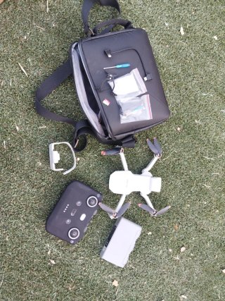 Dron DJI Mini 2 Fly More Combo Drone
