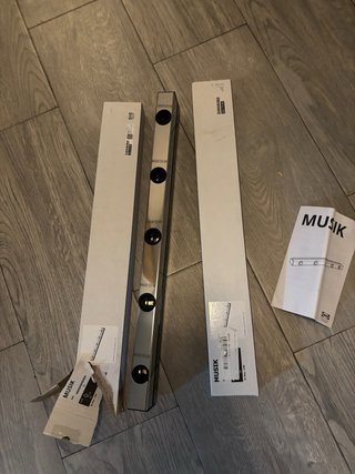 Espejo y bombillas nuevo de tocador de ikea