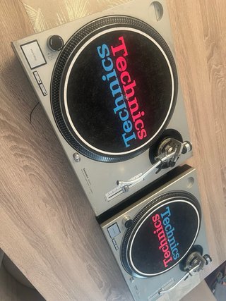 Pareja Technics SL 1200 MK2