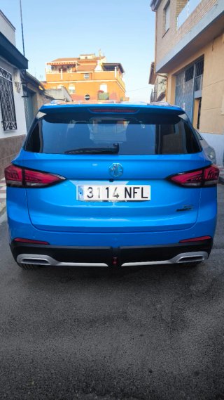 MG ZS híbrido+ luxury 2025