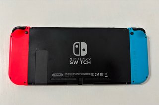Nintendo Switch come nuova + accessori