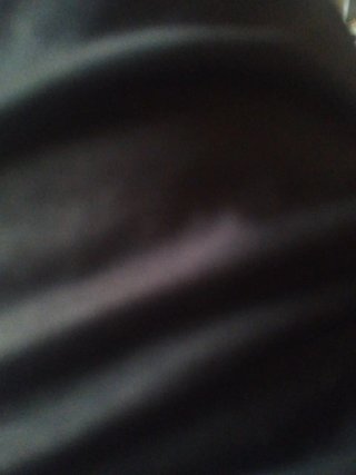 Tela negra y gris