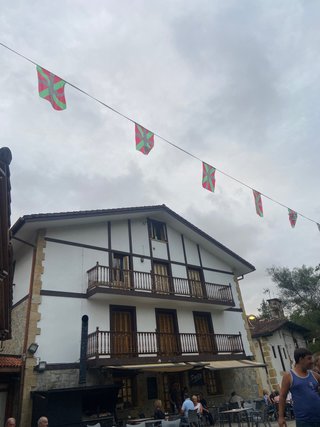 Habitacion fiestas de tafalla