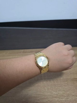 Reloj Lotus Dorado