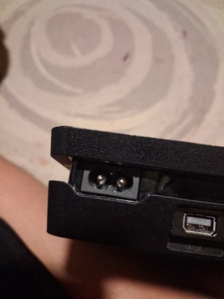 PS4 Slim Negra - Sin Mando ni HDMI