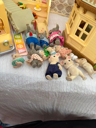 Lote Sylvanian: Casa con luz, guardería y autobús