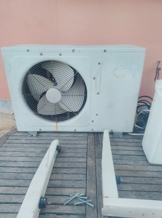 Aire Acondicionado Split y Soporte