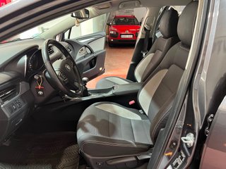 Toyota Avensis 2.0d 150cv 2015