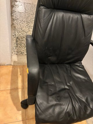 Silla de oficina negra