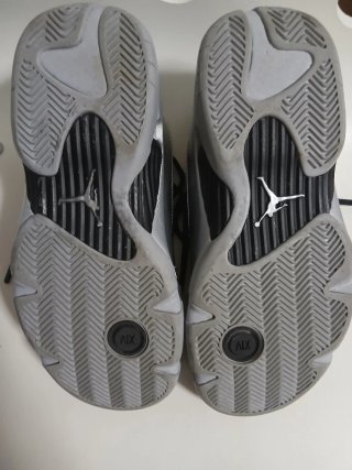 Jordan 14 Retro Low Metallic Silver Edición Limita