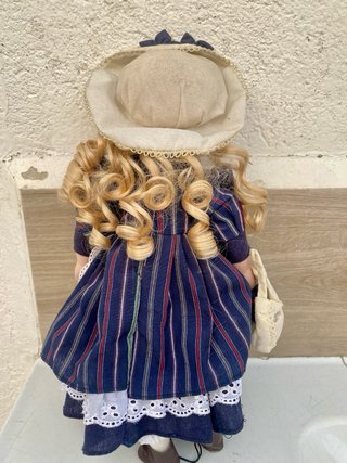 Muñeca de porcelana 39 cm