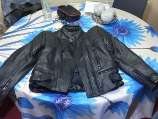 Chaqueta de moto para mujer de piel