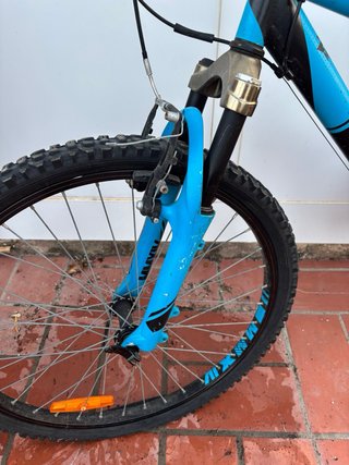 Bicicleta Montaña B'Twin Azul y Negra