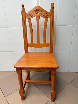 Mesa extensible provenzal y 4 sillas a juego