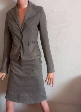 Completo giacca e gonna donna