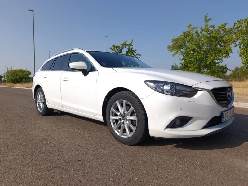 Mazda 6 2.2 Turbodiesel Style - foto 1