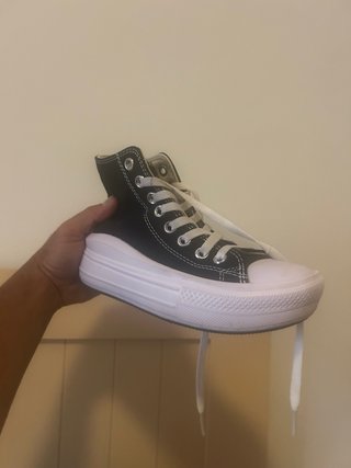 Converse plataforma negras y blancas