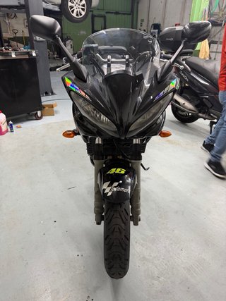 Yamaha Fazer 600 Negra/Plata