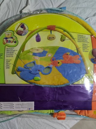 Manta de actividades Bruin para bebé