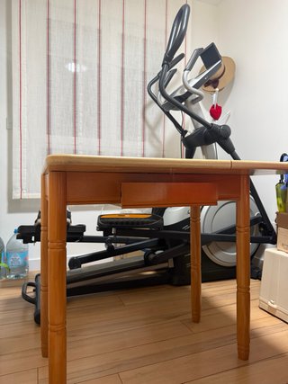 Conjunto Mesa Madera y 3 Sillas con Cojines